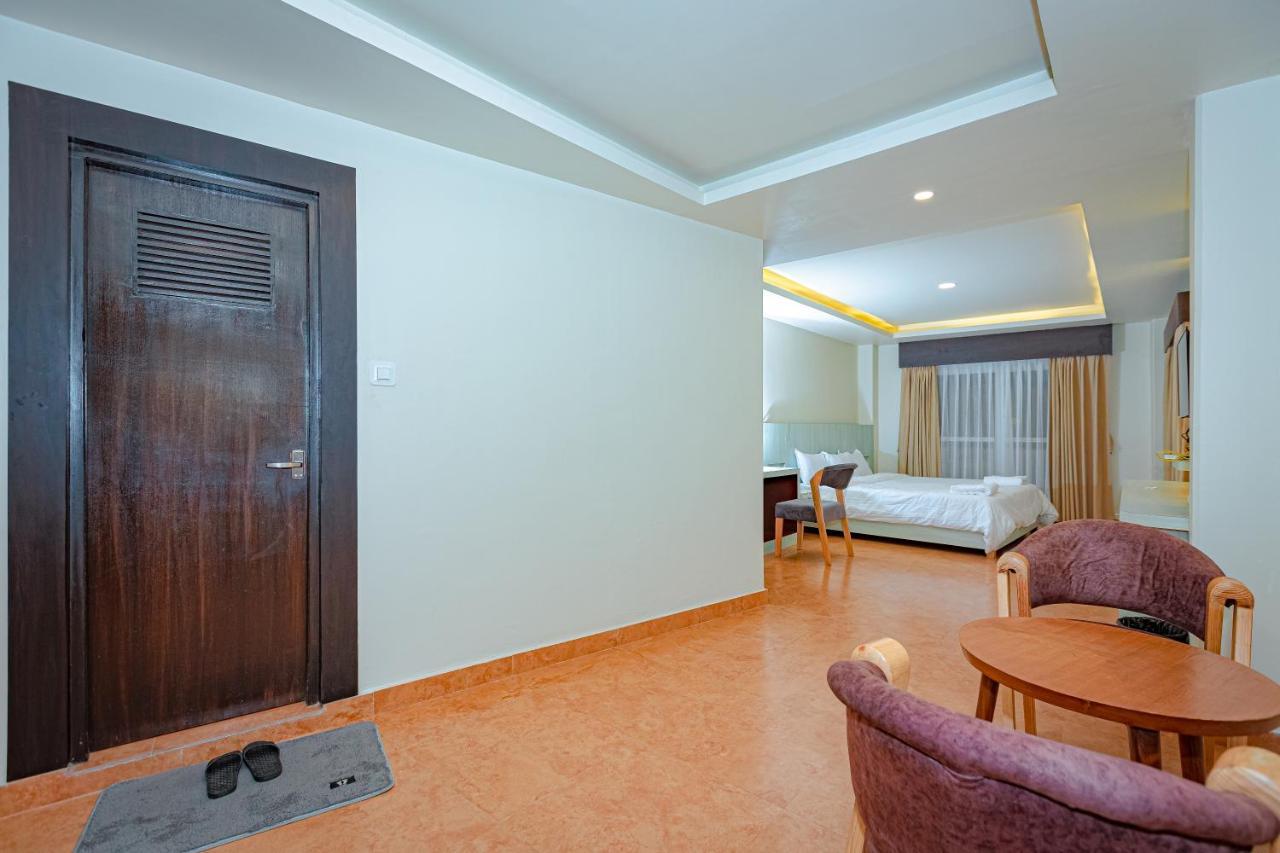 דירות פוקהרה Poms Penthouse מראה חיצוני תמונה